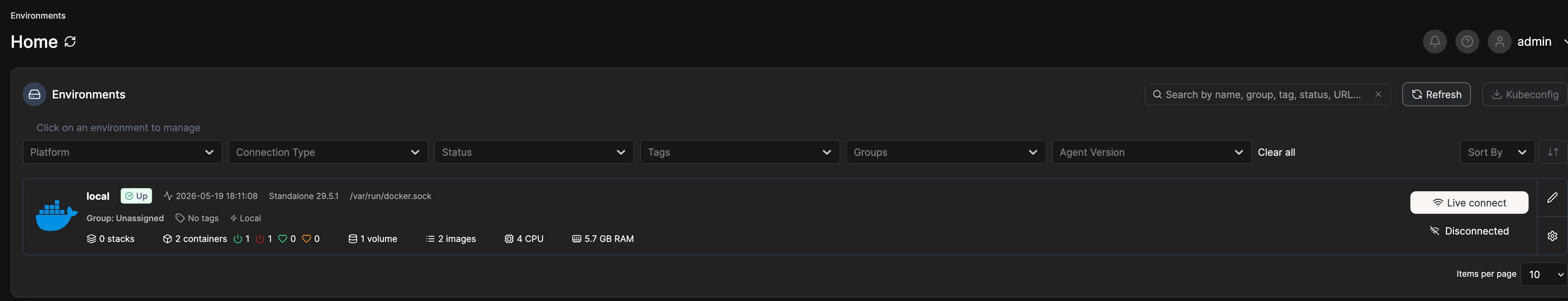 Portainer first launch: admin account creation.